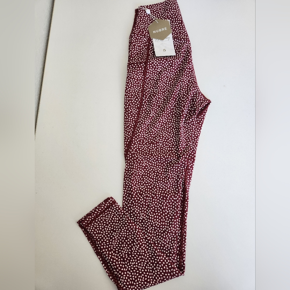 Sz XS Buffbunny Rosa Pocket Leggings NWT Dark Red Bossy Print